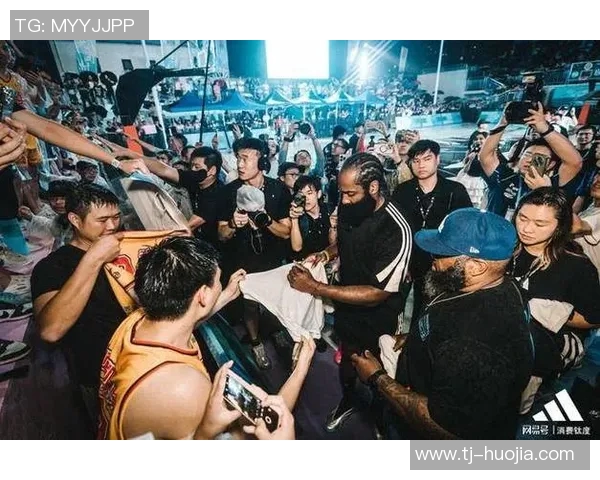 詹姆斯与哈登携手加盟湖人，球迷狂欢